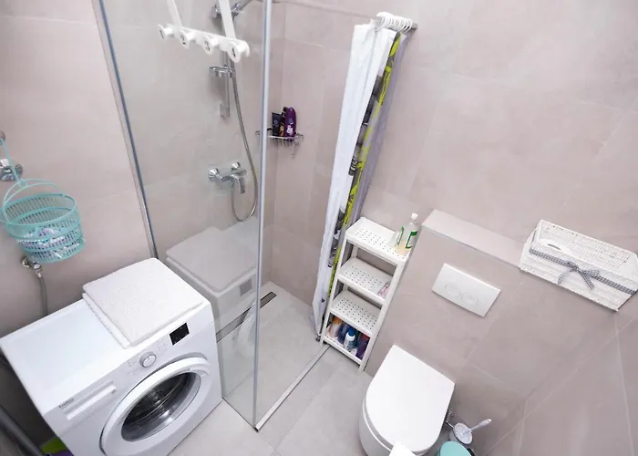 Charming Close To Bacvice And Center شقة *