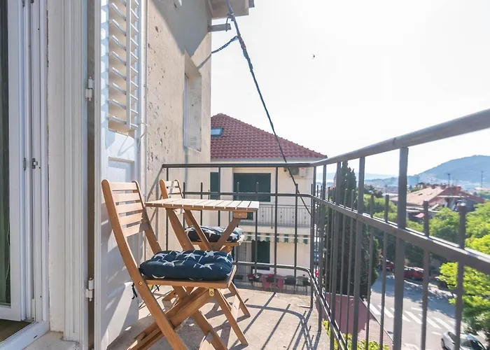 Charming Close To Bacvice And Center شقة